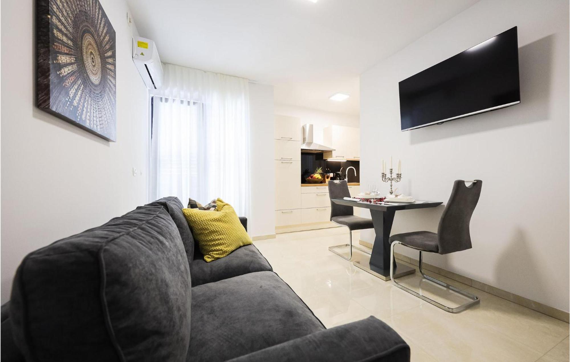 Lovely Apartment In Zadar With Wifi מראה חיצוני תמונה