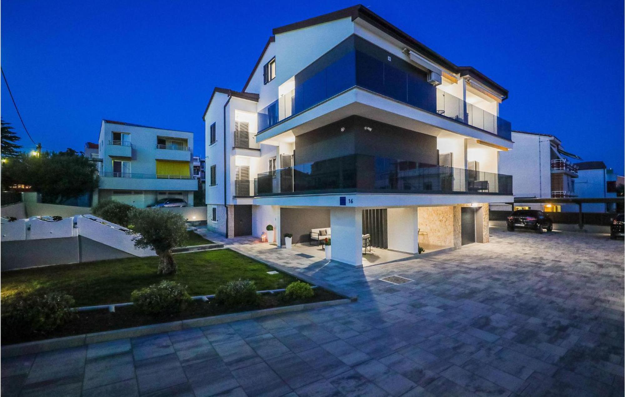 Lovely Apartment In Zadar With Wifi מראה חיצוני תמונה