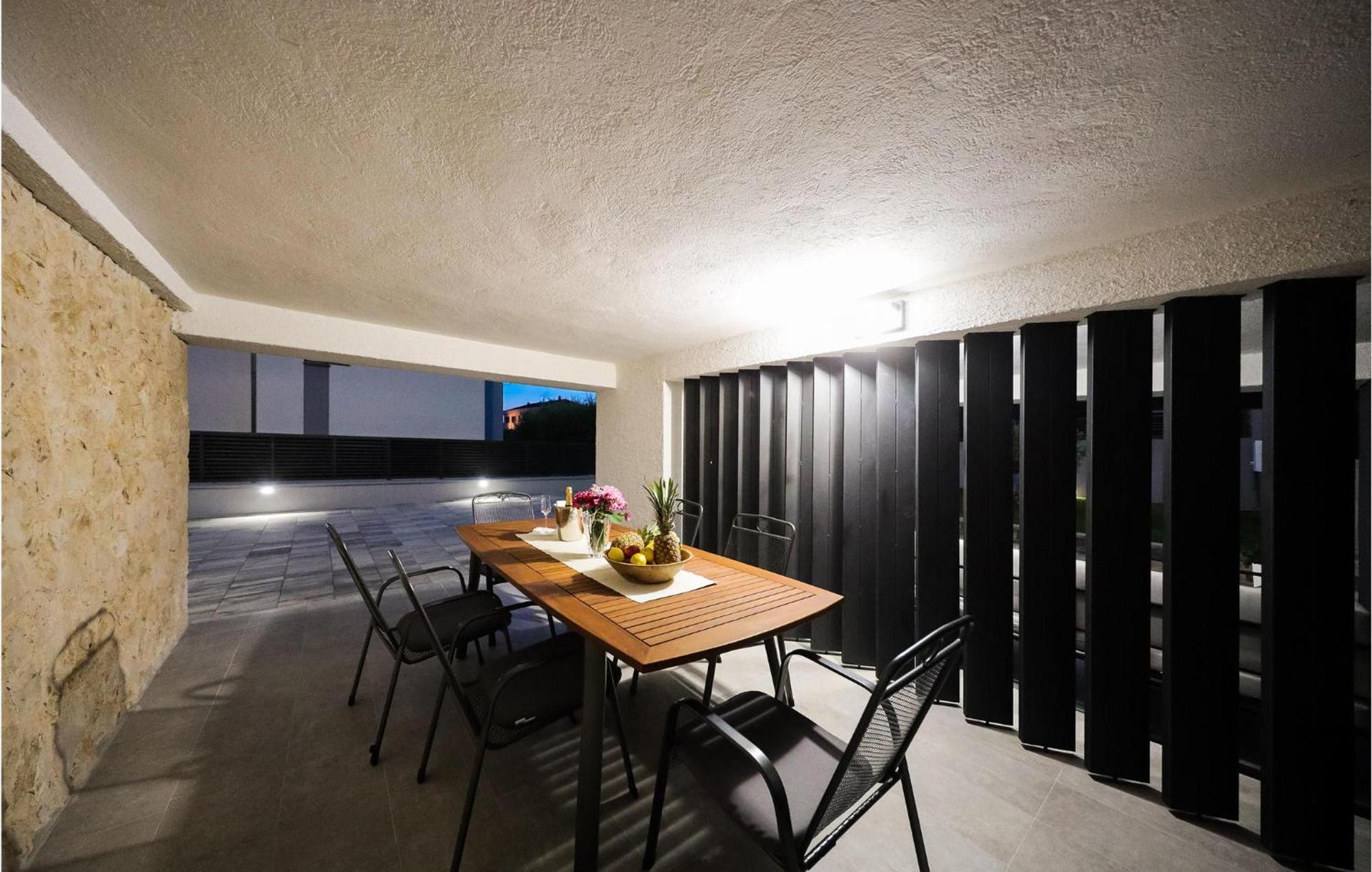 Lovely Apartment In Zadar With Wifi מראה חיצוני תמונה